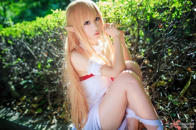 Cosplay Asuna Yuuki dễ thương trong Sword Art Online